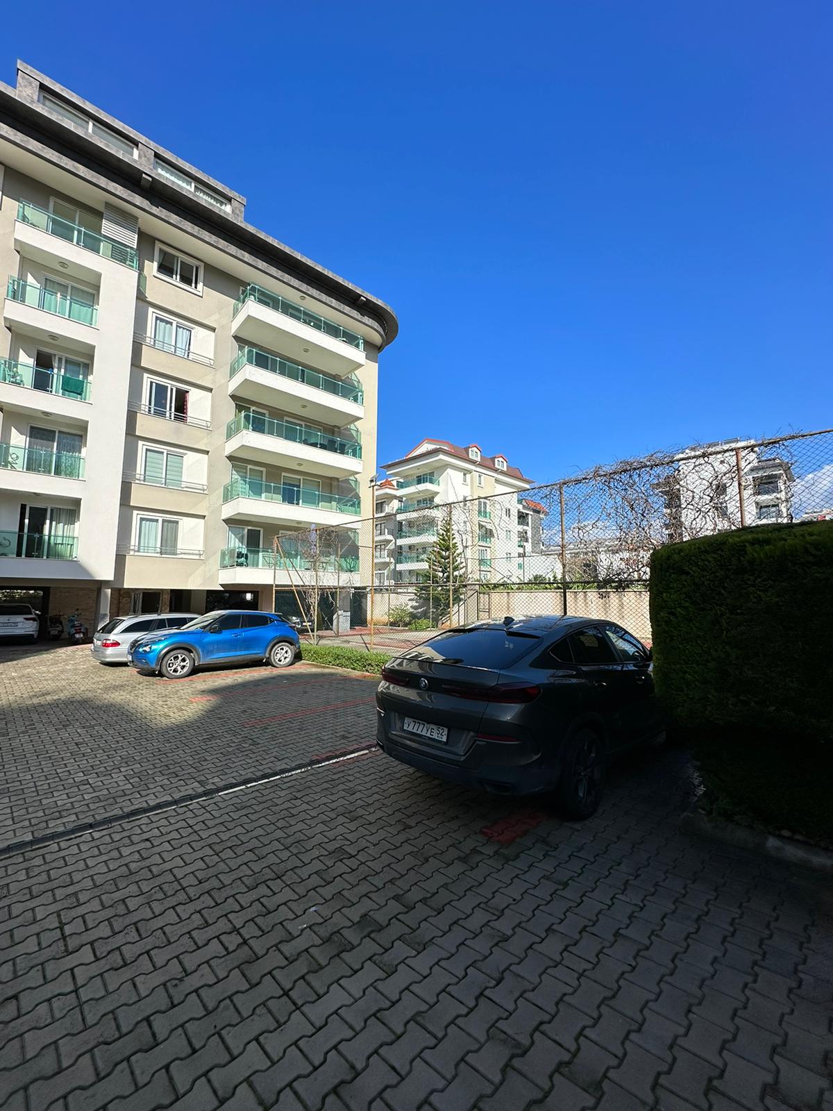 Piękne mieszkanie 1+1 umeblowane w Kestel, Alanya