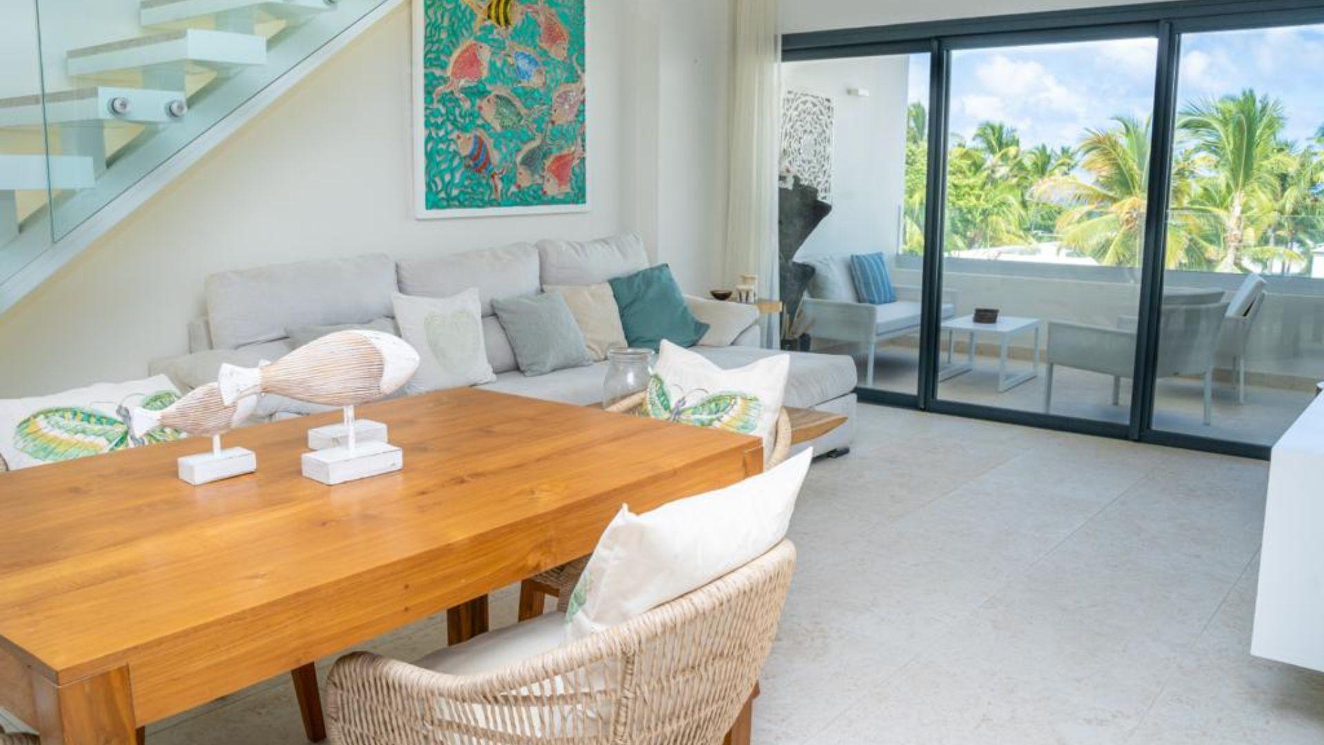 Luxury Two-Level Penthouse with Ocean Views