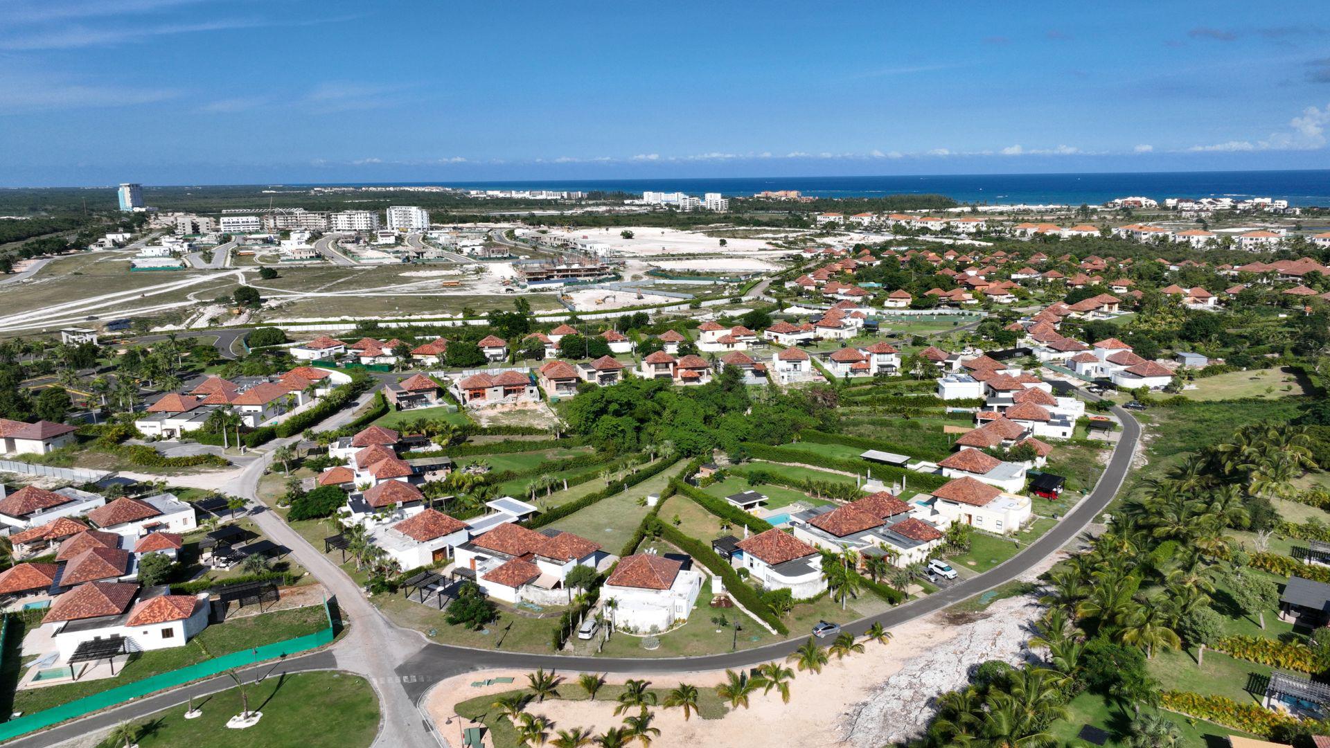 Villa in Cap Cana with 3 big rooms