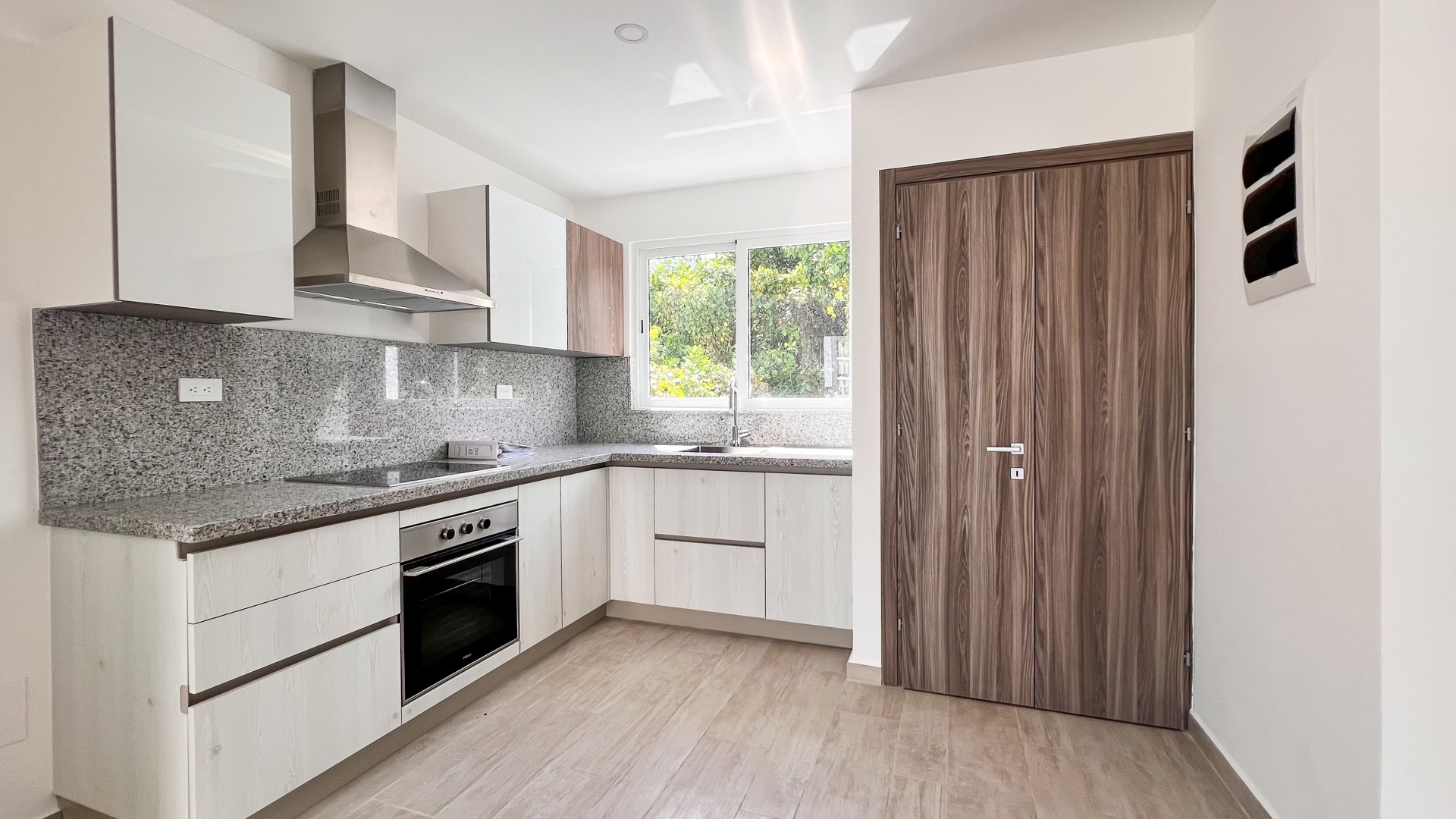 Invest in elegance and comfort in a 2-bedroom Bedroom Apartment in Cana Bay