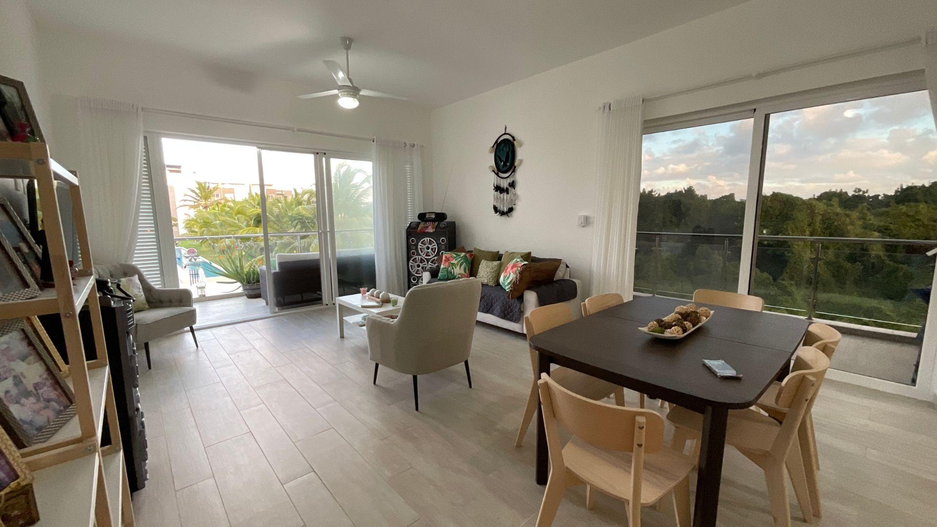 Incredible Apartment for Sale with Spacious Rooms and Balcony