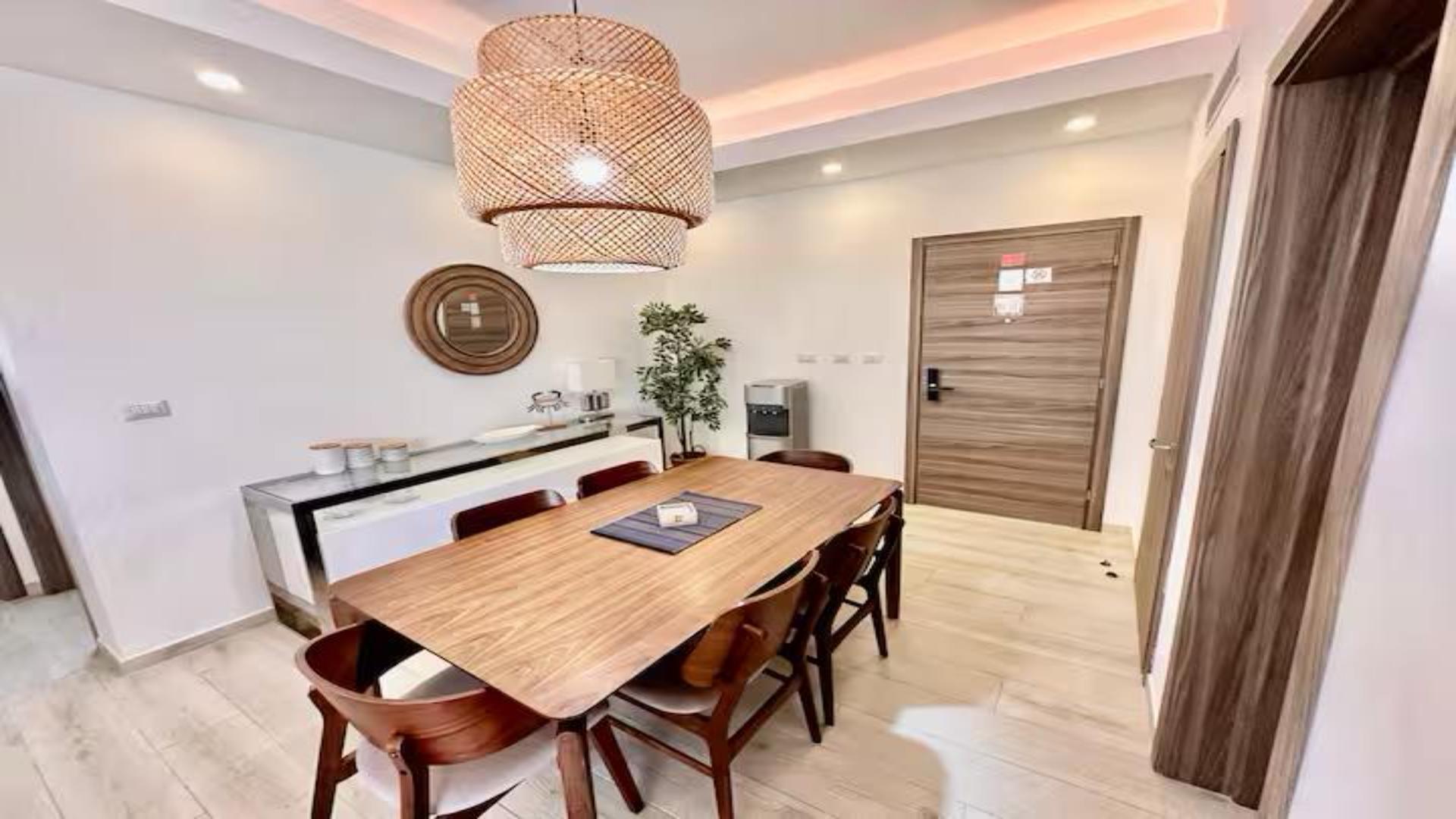 Discover this elegant 2-bedroom, 2-bathroom condo located in the exclusive Playa Coral community in the Dominican Republic. Spanning 142.18 m² on a single level, this spacious property blends luxury and comfort with an open-concept design, perfect for modern coastal living.