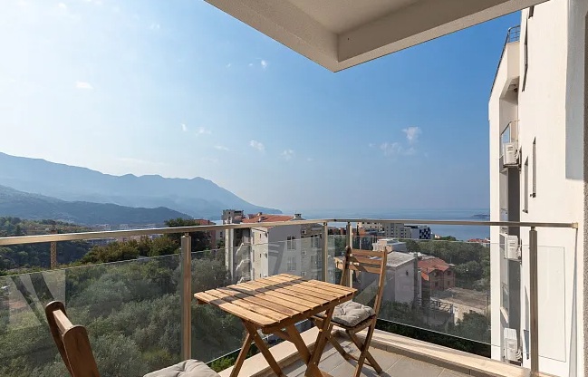 Nowoczesne mieszkanie z widokiem na morze – Becici