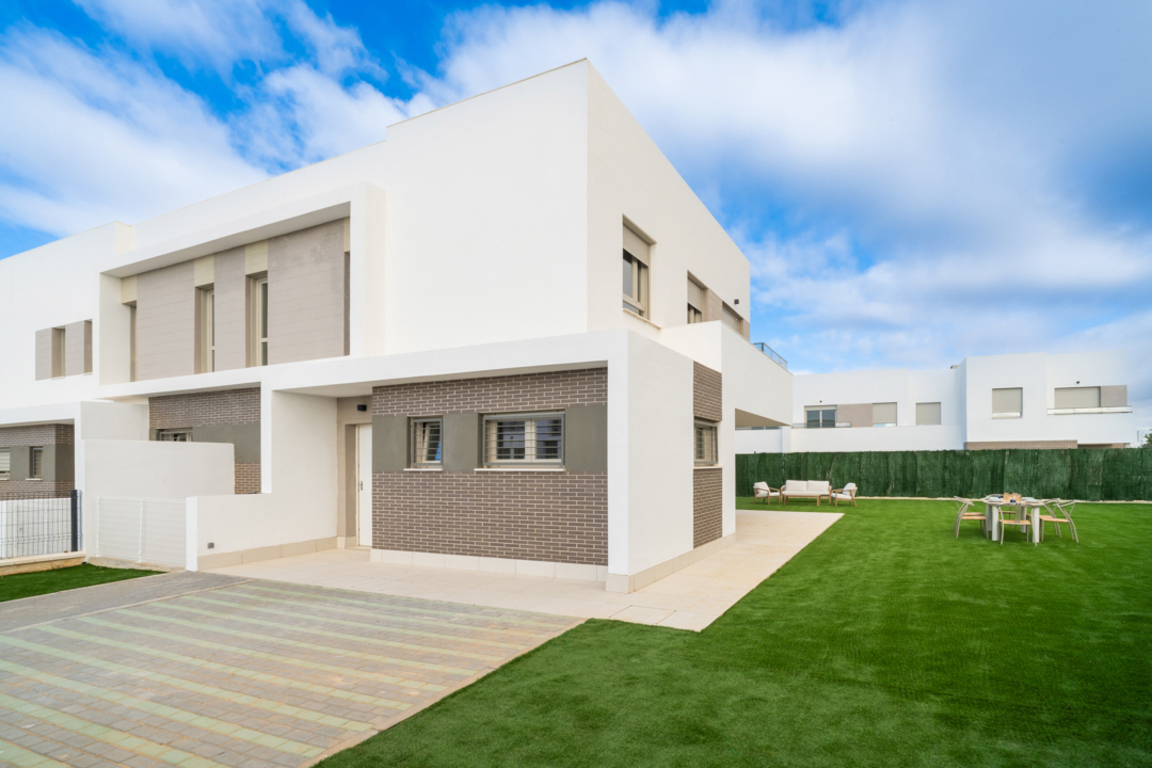 SEWILLA – NOWOCZESNE DOMY Z OGRODEM W STYLU RESORT OD 364 000 €