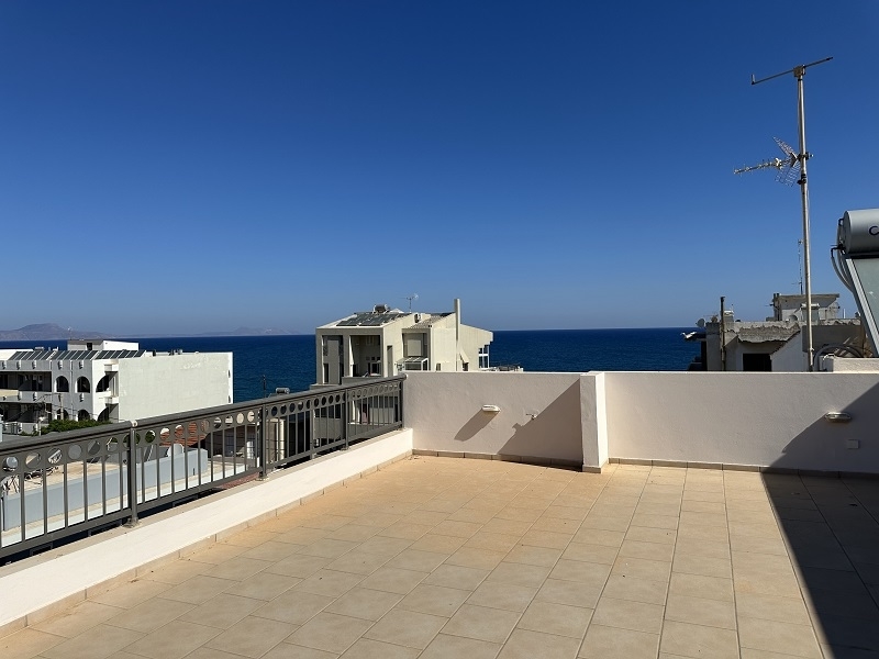 Apartament z 3 sypialniami, widokiem na morze i tarasem dachowym – Rethymno (Kreta)